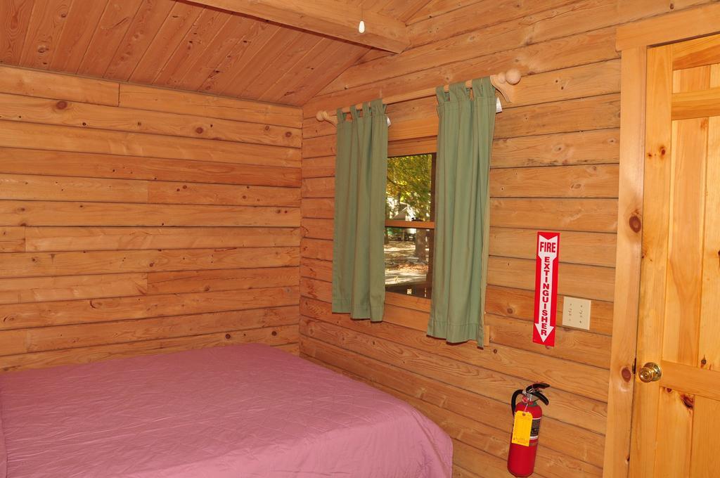 Tranquil Timbers Cabin 11 Стерджен-Бей Экстерьер фото